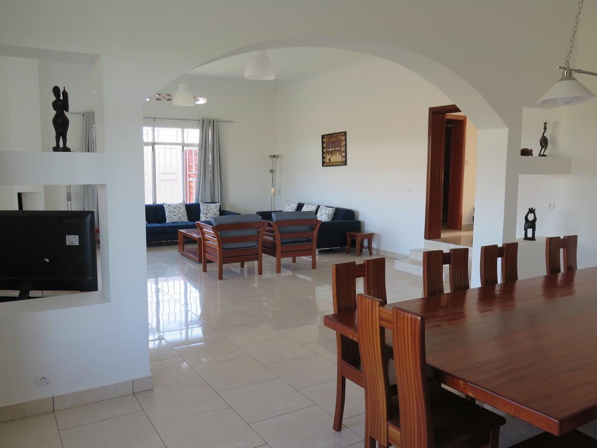Hotel Maisons-Sifa Butare Esterno foto