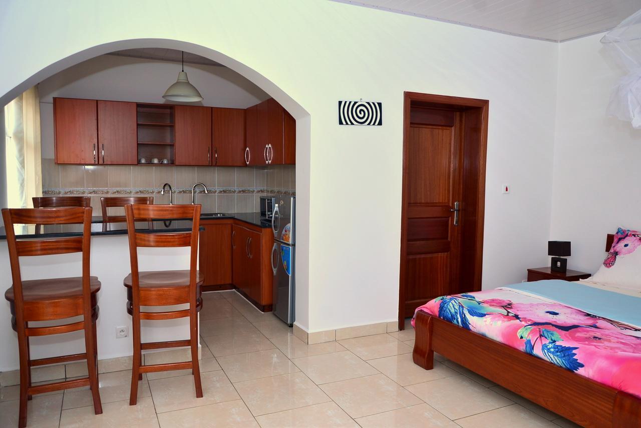 Hotel Maisons-Sifa Butare Esterno foto