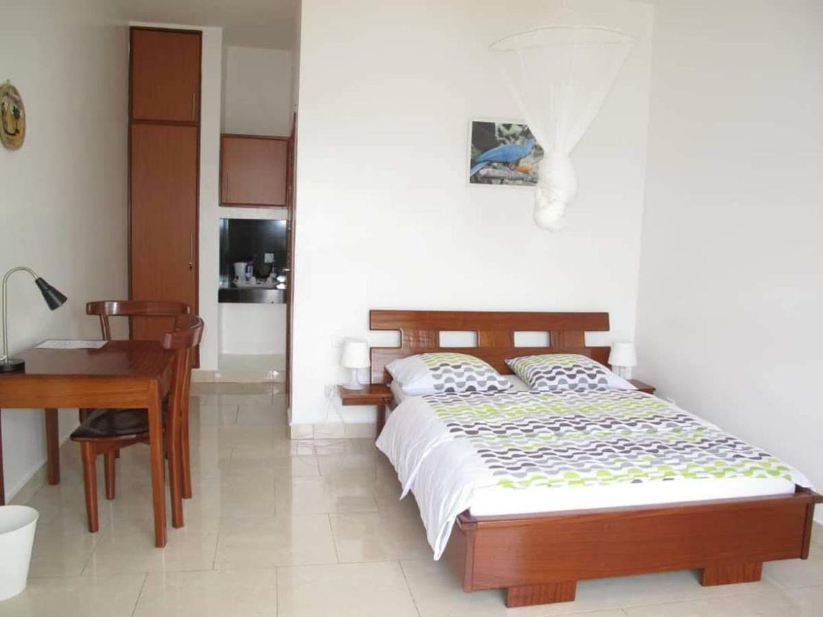 Hotel Maisons-Sifa Butare Esterno foto