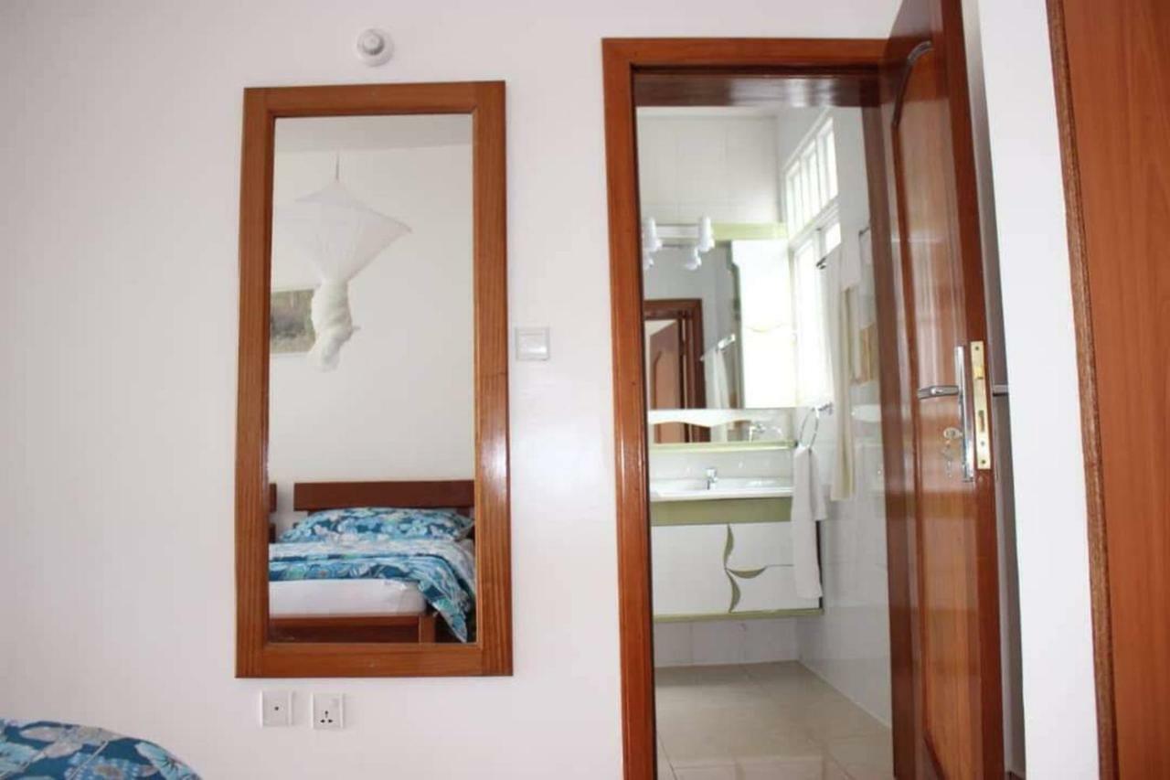 Hotel Maisons-Sifa Butare Esterno foto