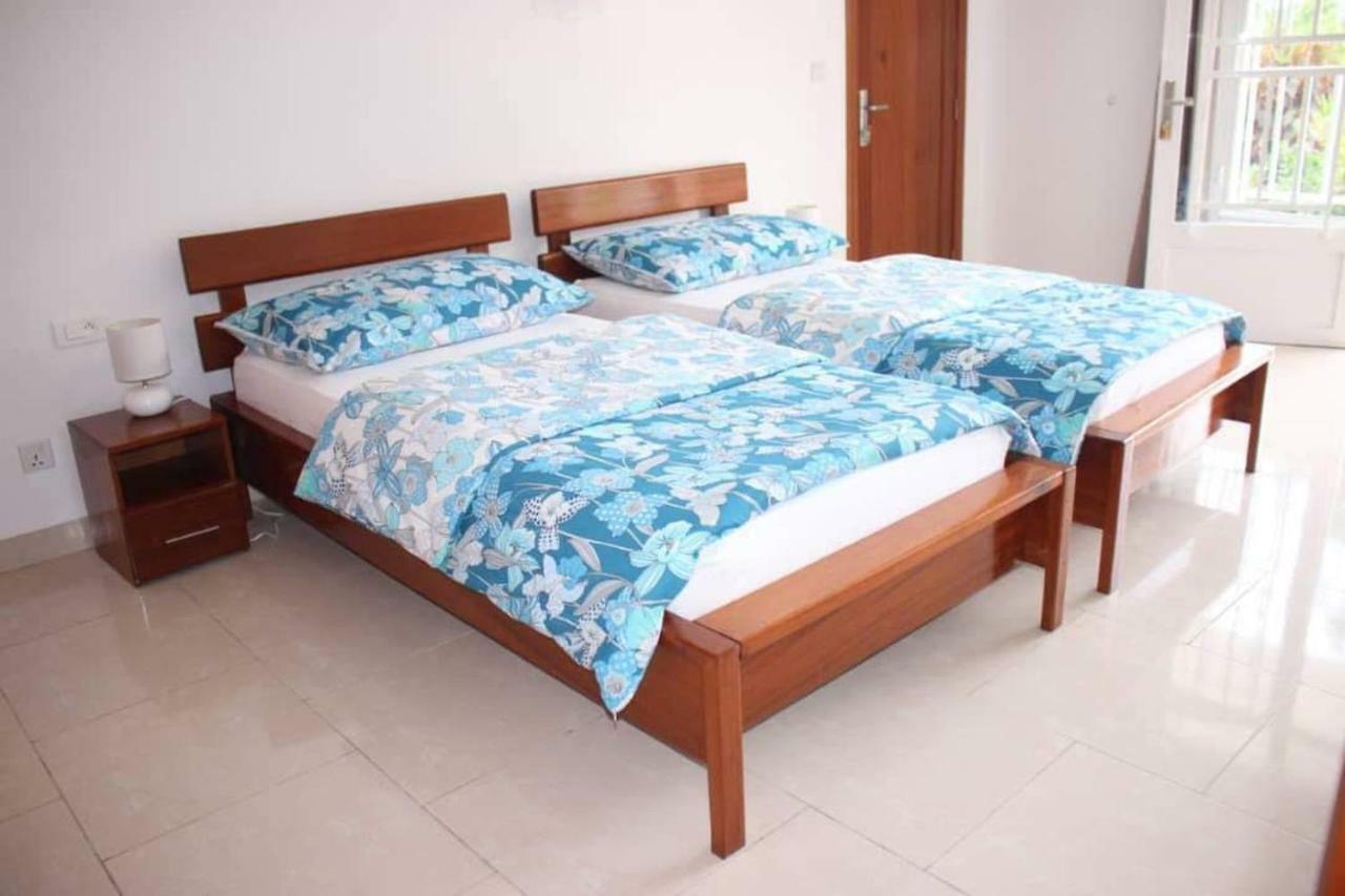 Hotel Maisons-Sifa Butare Esterno foto